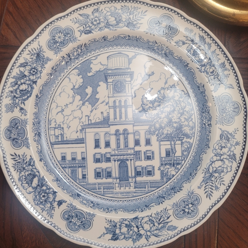 Vintage Wedgwood Yale Plate